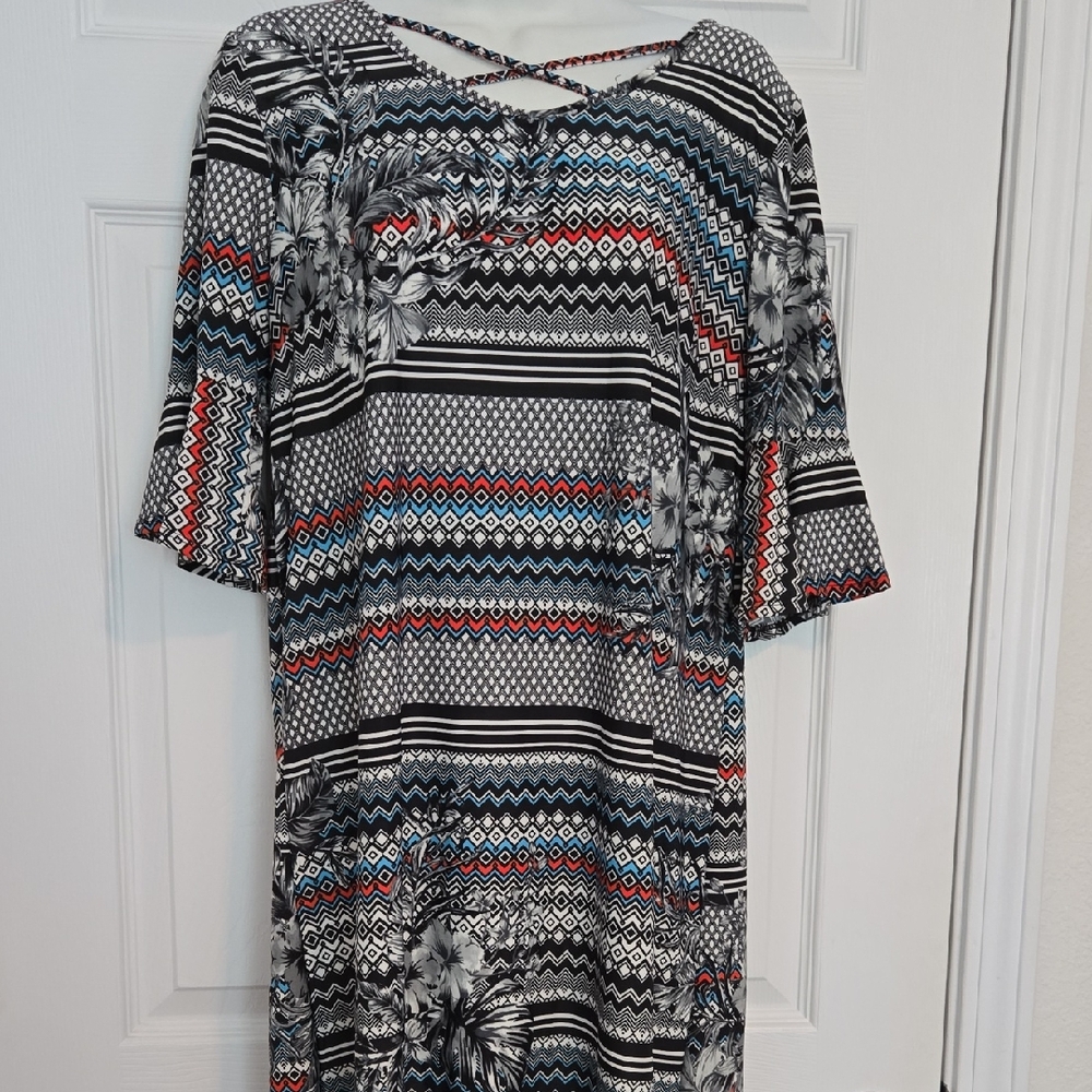 Tacera Black and White Geometric Dress Size Medium